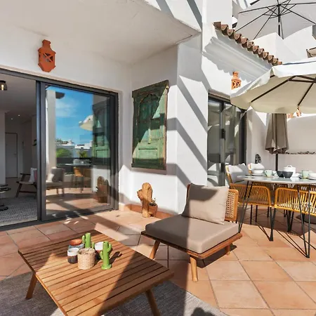 Sunset Golf Apartment Estepona